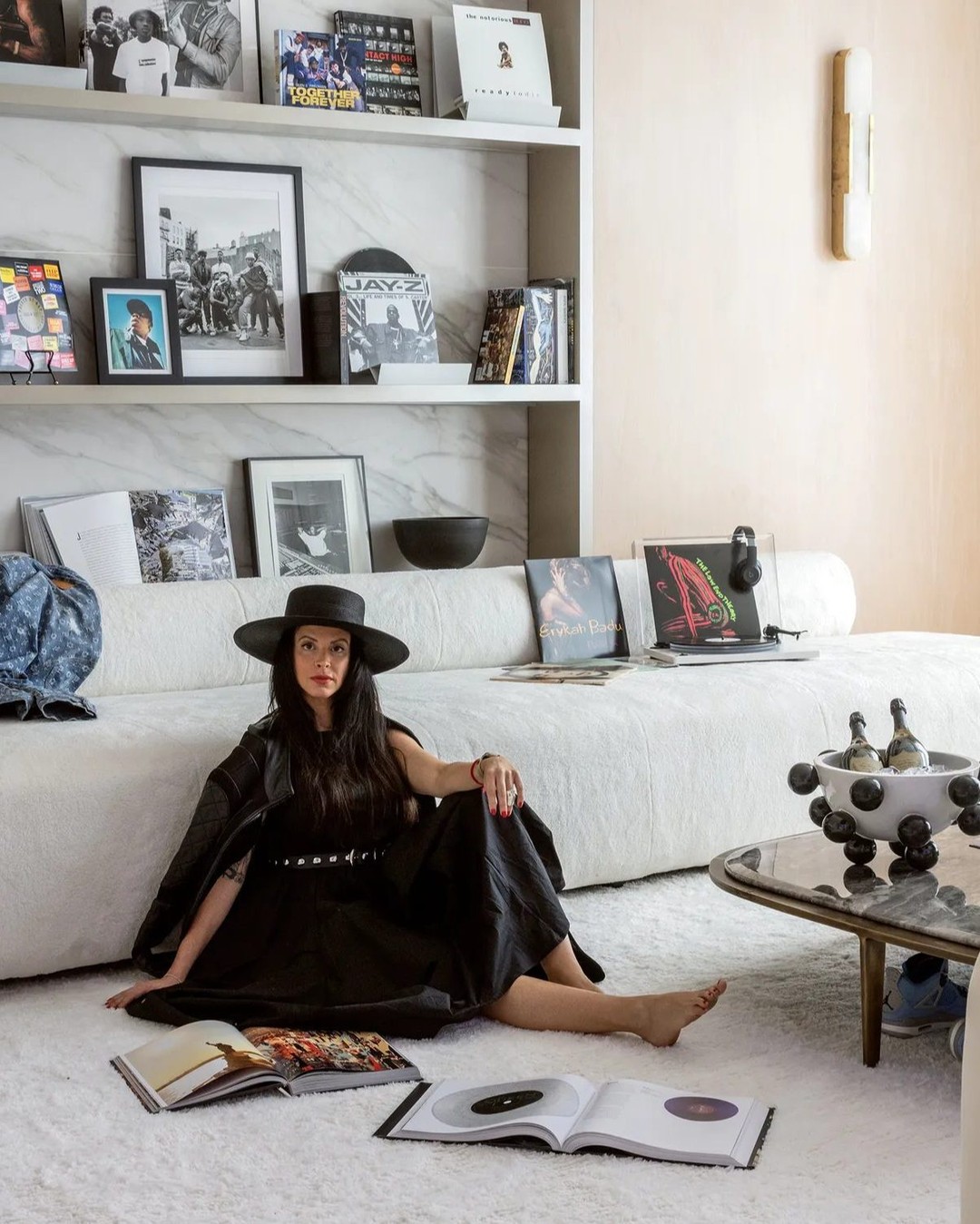 Residential-Private-Project-by-Shanna-Gatanis-Viv-Id-Chaise-Lounge-05